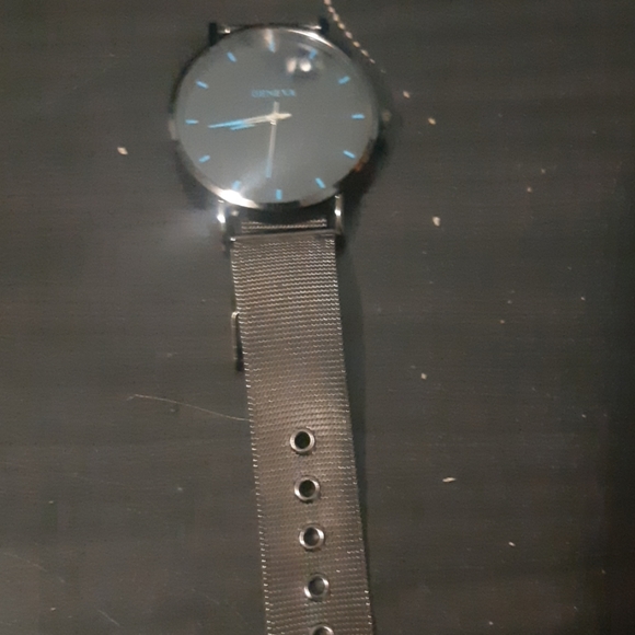 Brand new Geneva watch - Picture 3 of 3